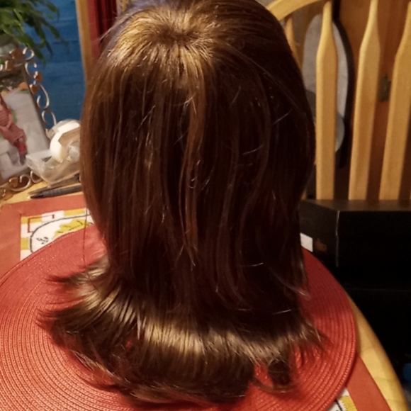 Bundle of 3 Brand NEW,Beautiful, Wigs with Accessories - Picture 6 of 16